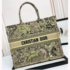 Christian Dior Shopping Bags